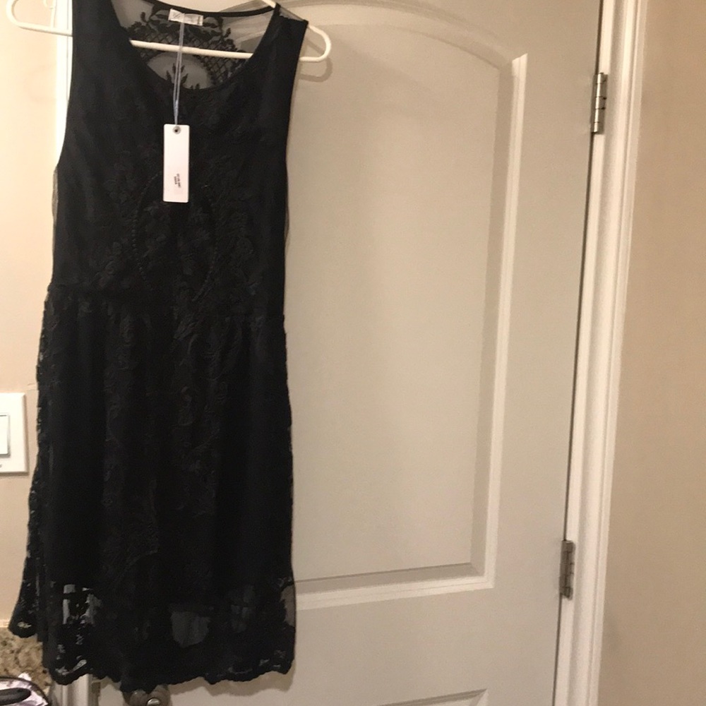New black lace dress